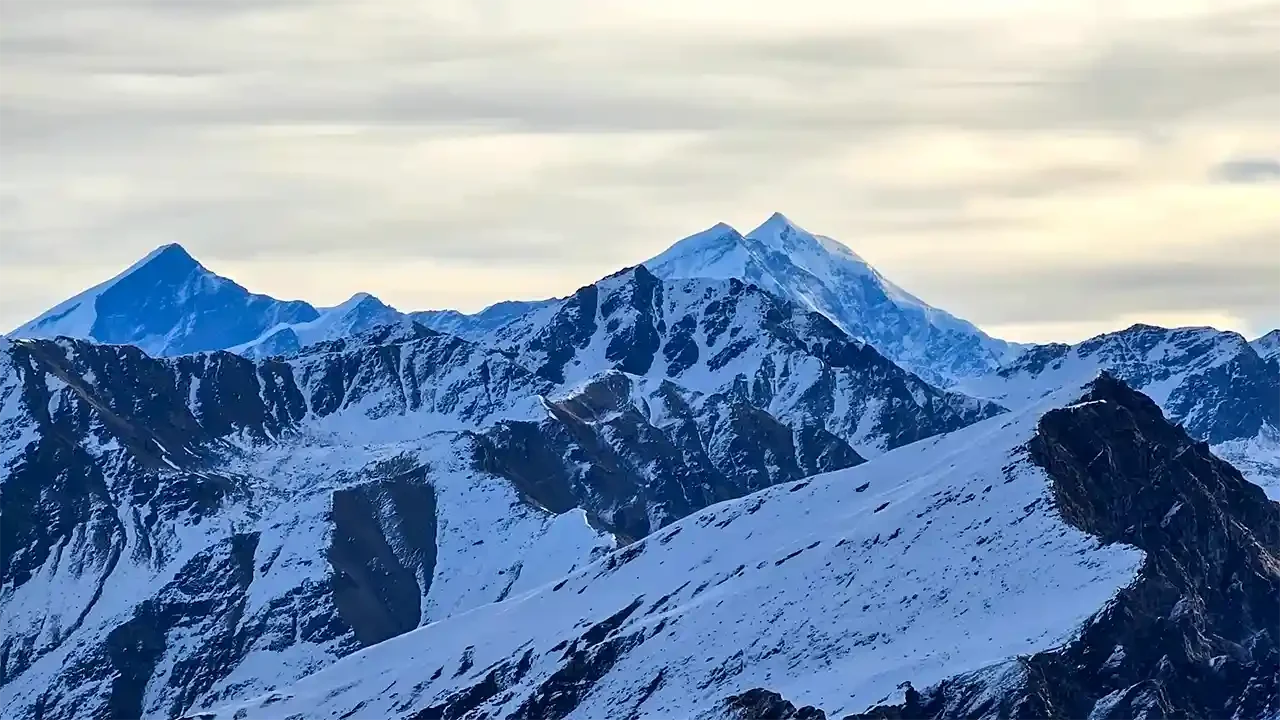 Peaks from Dayara Bugyal